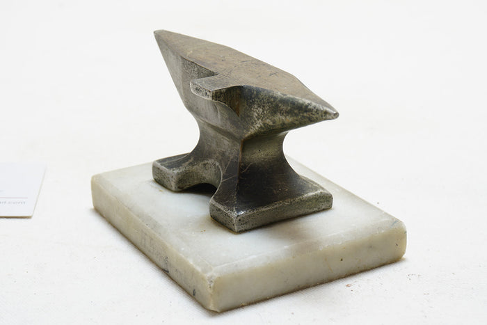 BEAUTIFUL SMALL ANVIL ON ORIGINAL MARBLE BASE