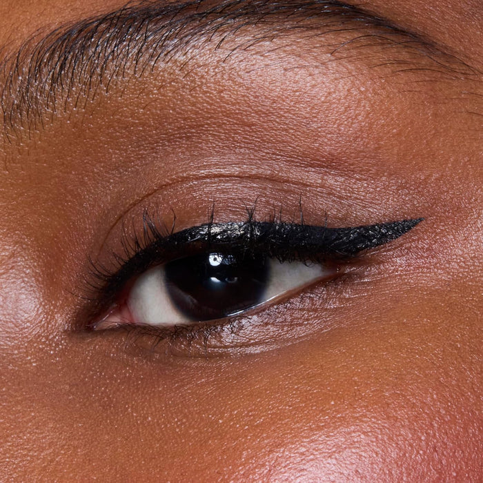 vitamin-infused lash line nourishing formula
