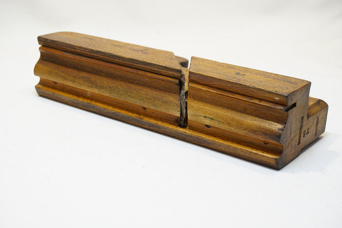 FINE W. ROWED COMPLEX MOLDING PLANE - 1"