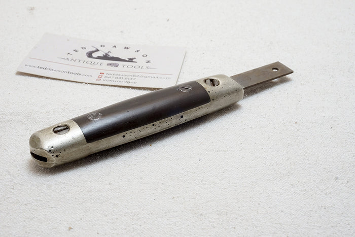 GORGEOUS HORN (?) MARKING KNIFE