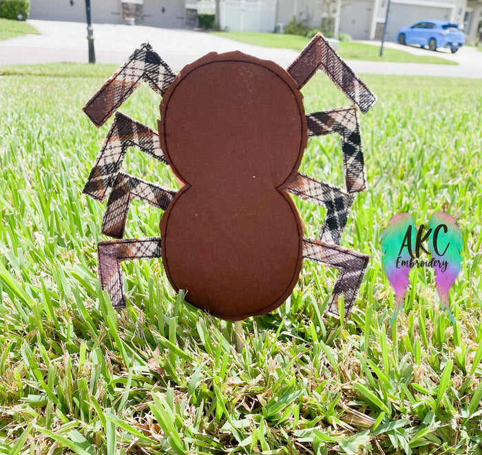 ITH spider yard decor 2023
