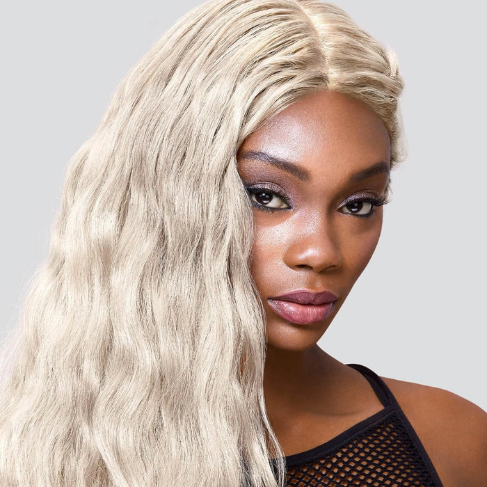 revitalizing plex serum with hydrolyzed keratin and silk to fortify hair during bleaching
