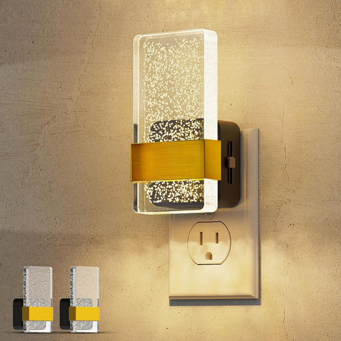 built-in dusk-to-dawn light sensor for automatic on/off operation