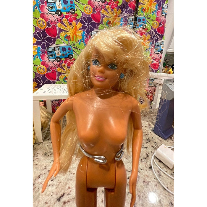 Mattel Barbie Skipper Doll #32 Blue Earrings Nude Fashion Doll