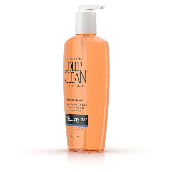 Neutrogena Oil-Free Daily Face Wash for a Calming Evening Skincare Routine in the Bathroom