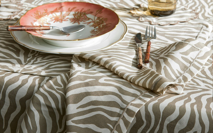 Regine Table Collection