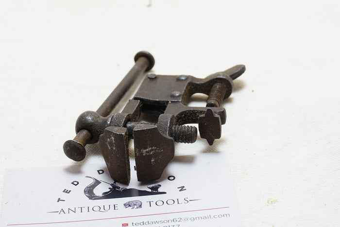 SWEET DIMINUITIVE COMBINATION VISE & ANVIL