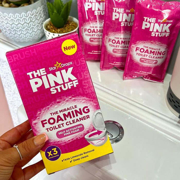 rhubarb-based fragrance that neutralizes odors and leaves a fresh scent